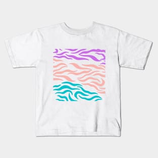 Violet Pink Blue wavy pattern in Whte Kids T-Shirt